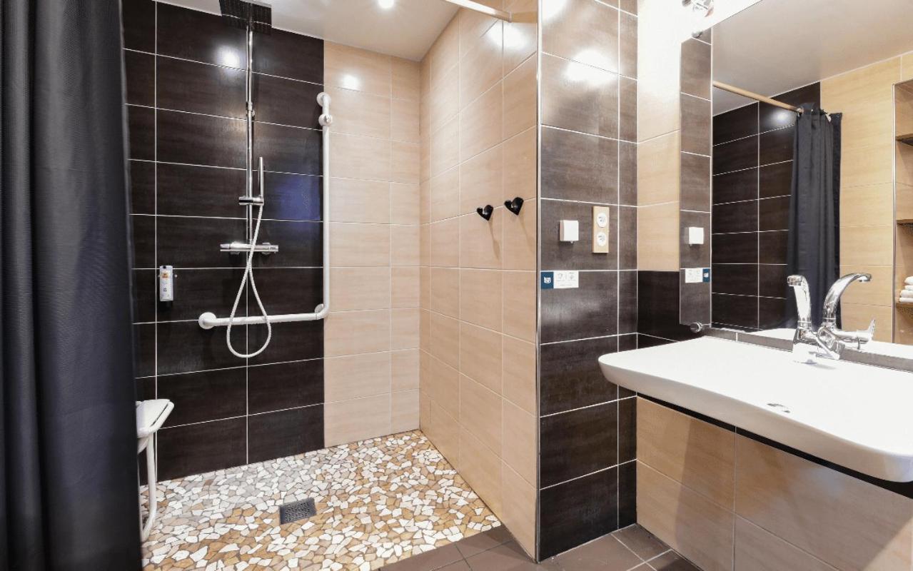 לראו Logis Hotel Etchemaite מראה חיצוני תמונה